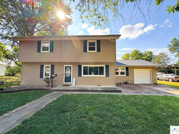1406 S Warren Ave, Sedalia, MO 65301