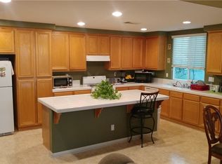 313 Sparkler Ln, Perris, CA 92571