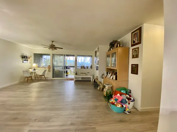 1134 Chateau Pl, Pt Moody, BC V3H 1N6