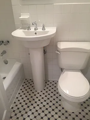 Rented by Metropolis Real Estate of Manhattan | media 7