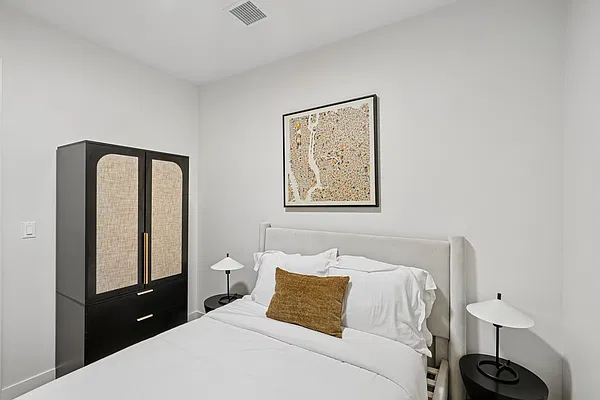 Bedroom, photo 2