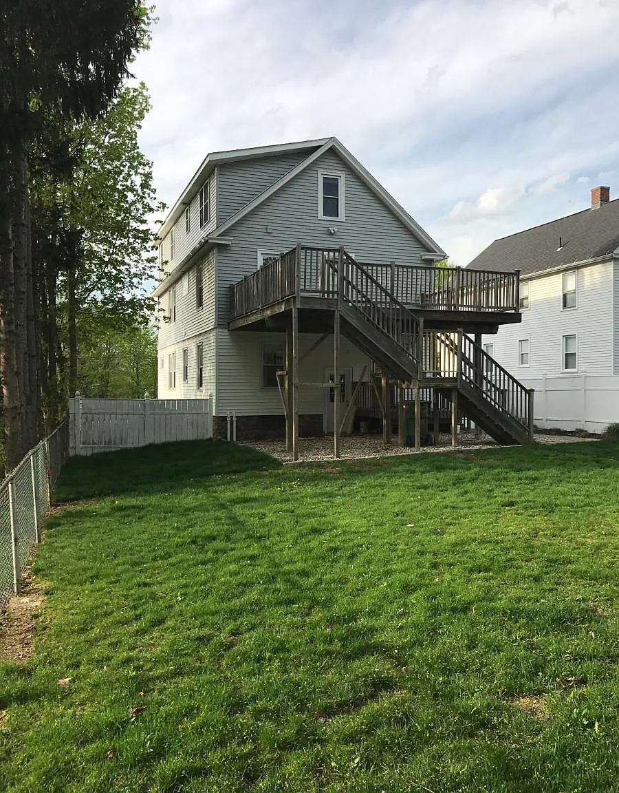 3 bed, 1550 sqft, $2,500 — Photo 3
