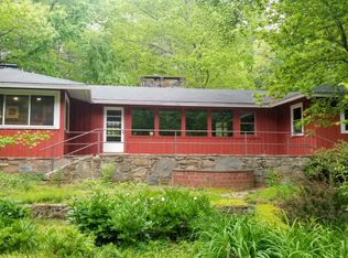 23 Rainbow Ridge Rd, Swannanoa, NC 28778