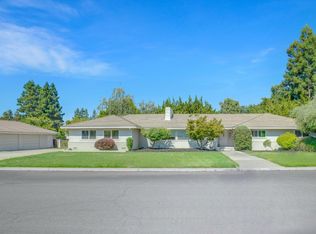 7025 Hillcrest Dr, Modesto, CA 95356
