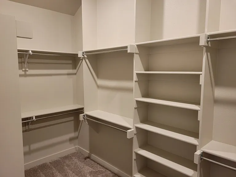 6429 Iron Horse Blvd — Photo 20