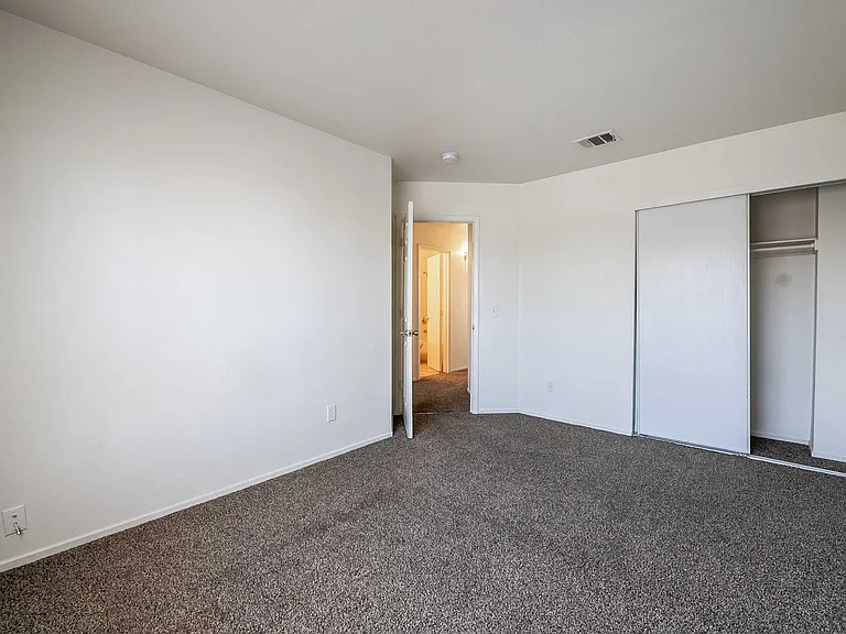 2930 Seasons Ave — Photo 12