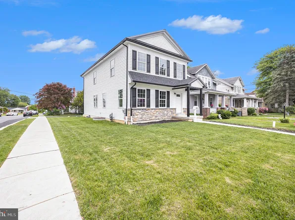 2501 W Dutton Mill Rd, Aston, PA 19014