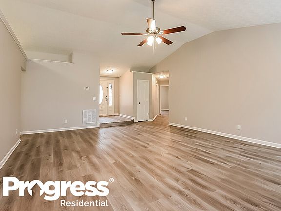 5th image of 3216 River Rock Pl