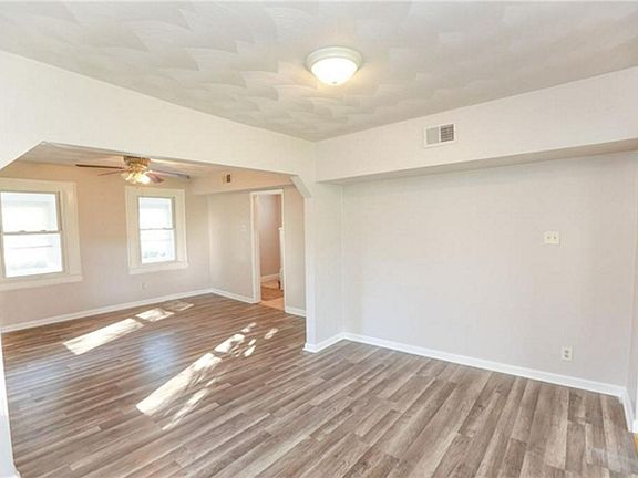 2nd image of 6 Burtis St
