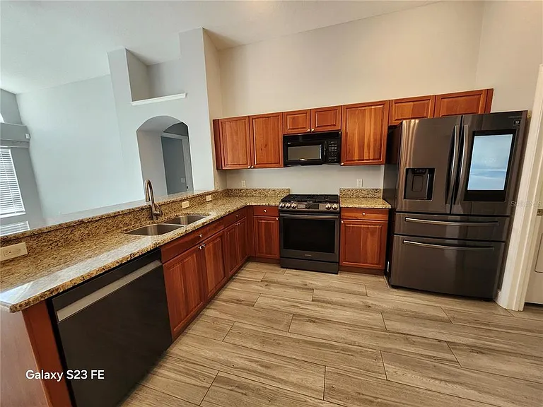 12518 Sparkleberry Rd — Photo 5