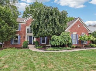 19414 Blue Spruce Dr, Strongsville, OH 44136