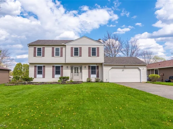 19821 Bennington Dr, Strongsville, OH 44136