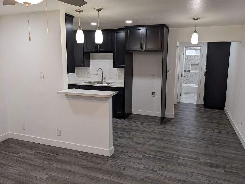 1st image of 1708 Pine Ave #3