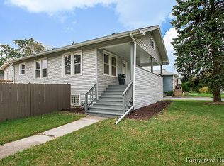 201 W School St, Villa Park, IL
