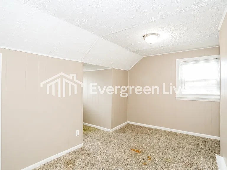 3005 Sheldon Ave — Photo 10