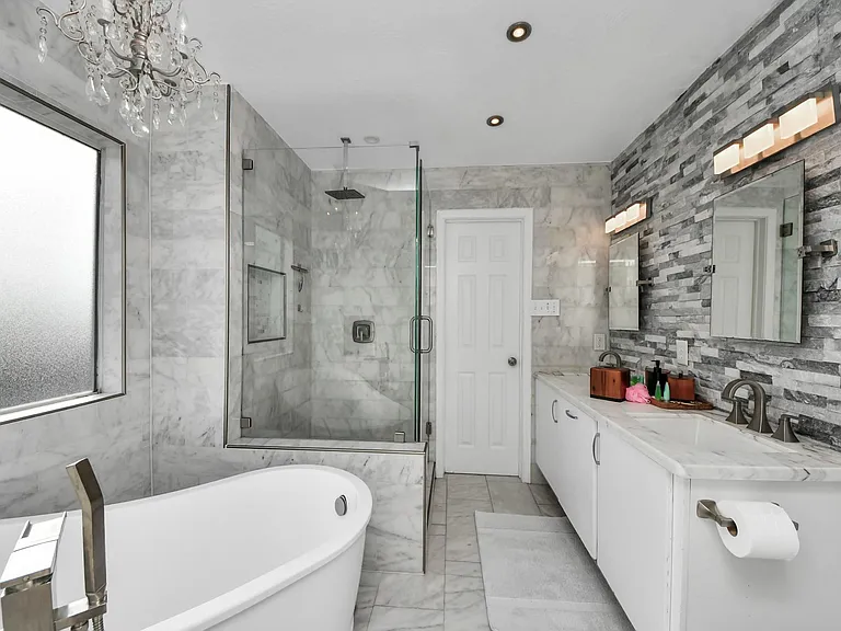 10814 Tobar Falls Cir — Photo 25