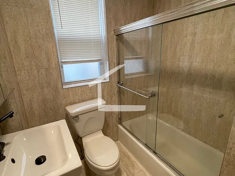 69 Babcock St #10 — Photo 6