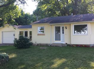 54718 County Road 653, Paw Paw, MI 49079