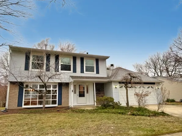 436 Winterwood Dr, Roselle, IL 60172