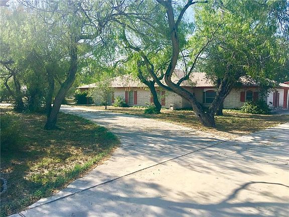 2nd image of 818 Elizabeth Ave
