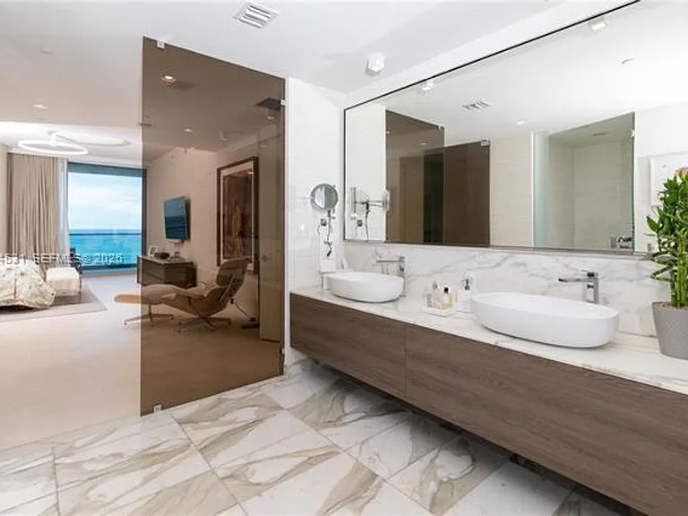 10201 E Collins Ave #CU-1002 — Photo 27