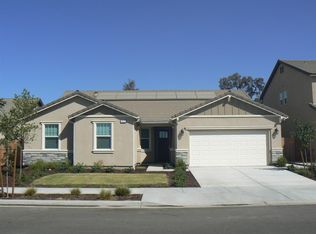1622 N Mae Carden St, Visalia, CA 93291