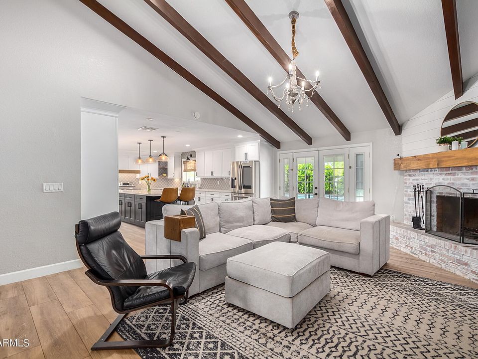 1st image of 234 E AVENIDA SIERRA MADRE --