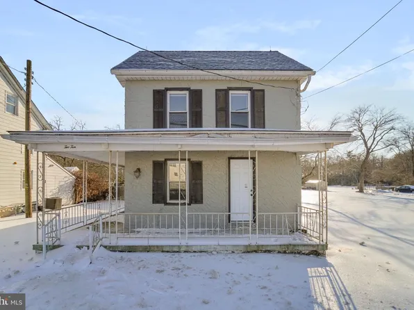 210 Chestnut St, Elmer, NJ 08318