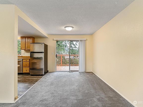 5th image of 15220 17th Avenue Ct E