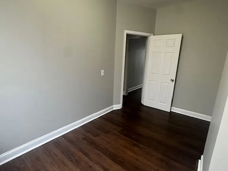 2585 W Fayette St — Photo 11