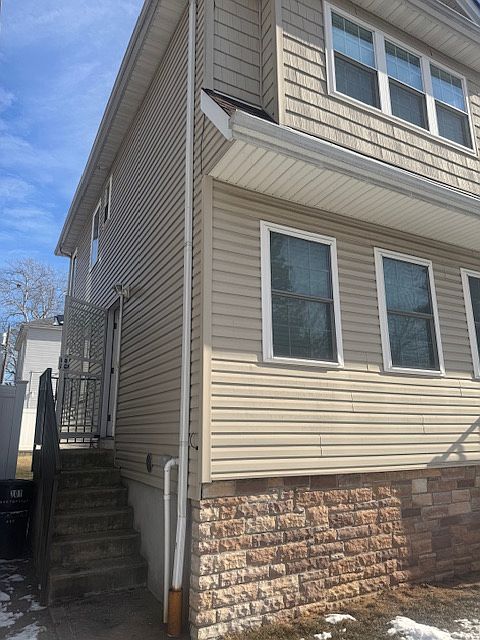 1st image of 103 Northfield Ave #2