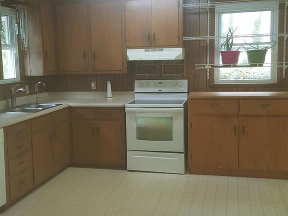 3rd image of 4614 Fanning Dr