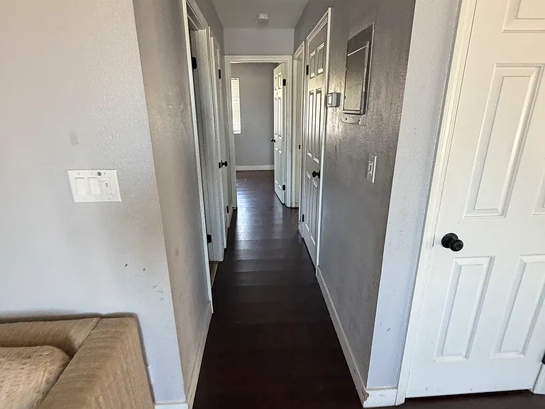 5290 Carriellen Ln #D — Photo 2