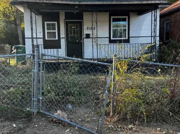 2165 Oakdale Ave, Saint Louis, MO 63121