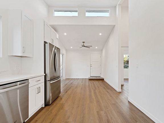 2nd image of 3377 A St