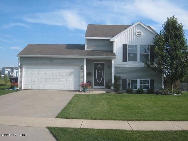 1st image of 2046 Waler Dr