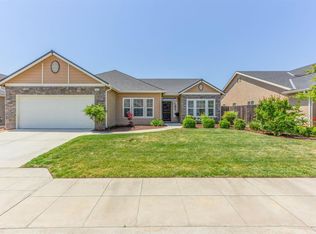 3067 N Pearwood Ave, Fresno, CA 93727