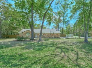 1815 Live Oak Dr, Conroe, TX 77301