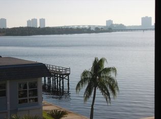 3460 N Key Dr APT 401, North Fort Myers, FL 33903