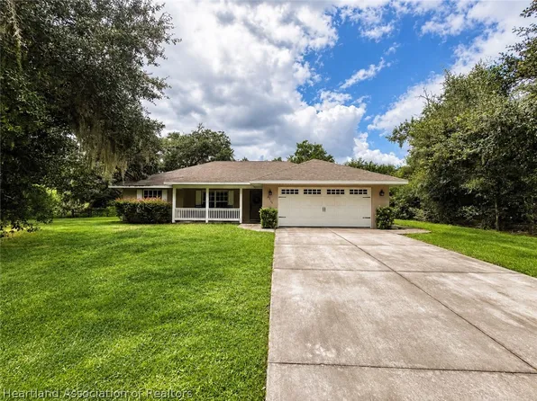 2218 Pleasant Dr, Sebring, FL 33875