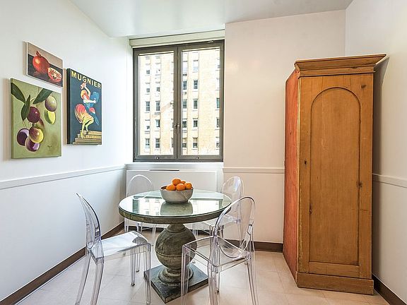 4th image of 2 E End Ave APT 4B