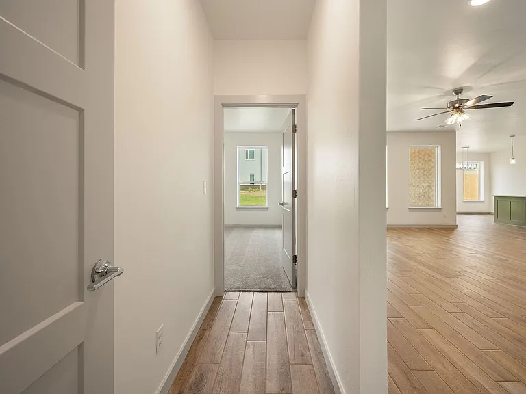 4909 Misty Wood Ln — Photo 23