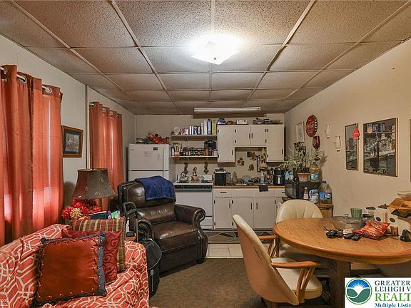 5th image of 214 W Ridge St #216