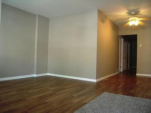 3rd image of 2342 S Leavitt St #1