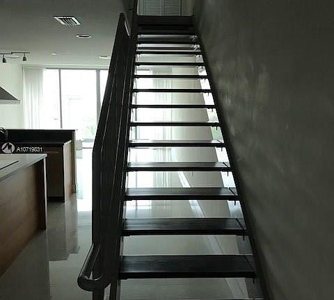 3rd image of 2950 NE 188th St APT 412