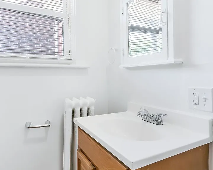 1021 Lehman St — Photo 11