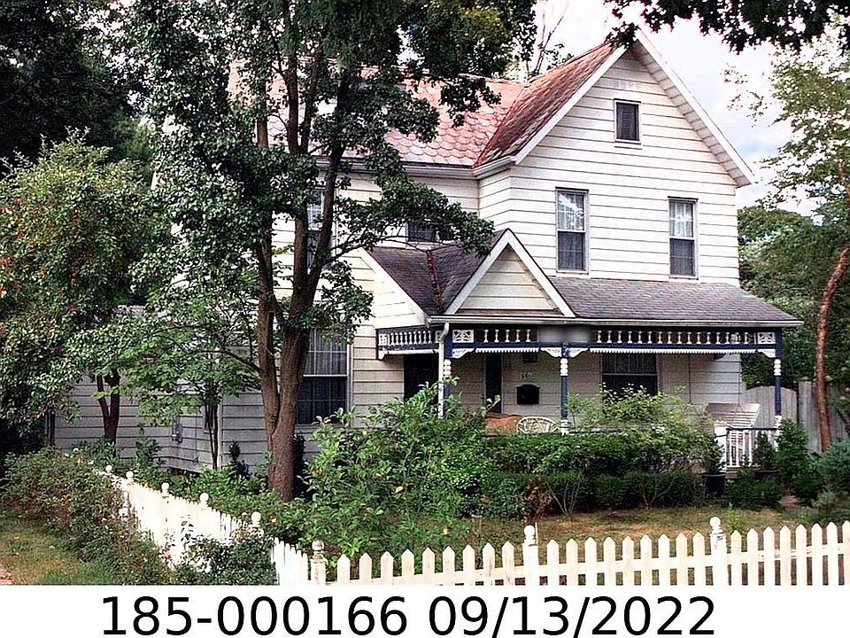 1st image of 606 Main St