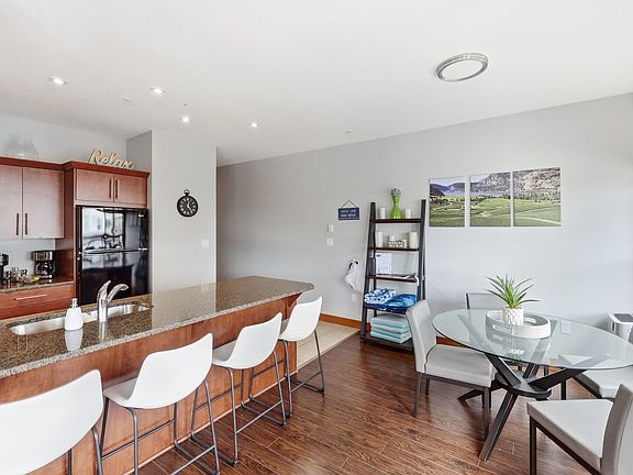 2nd image of 93 Winnipeg St #301