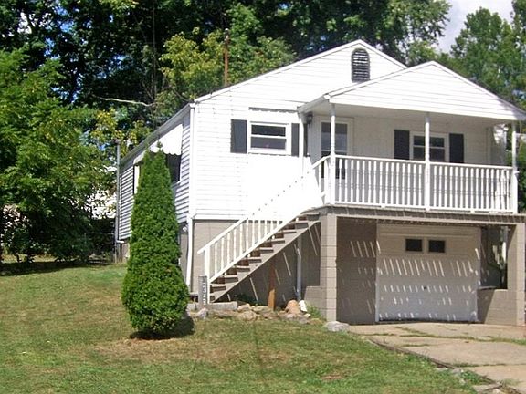 3rd image of 2513 39th St