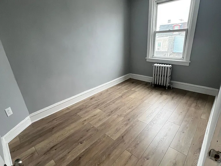 2134 Scattergood St — Photo 9